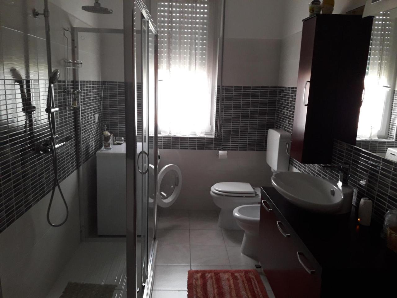 B&B Regina Busto Arsizio Buitenkant foto